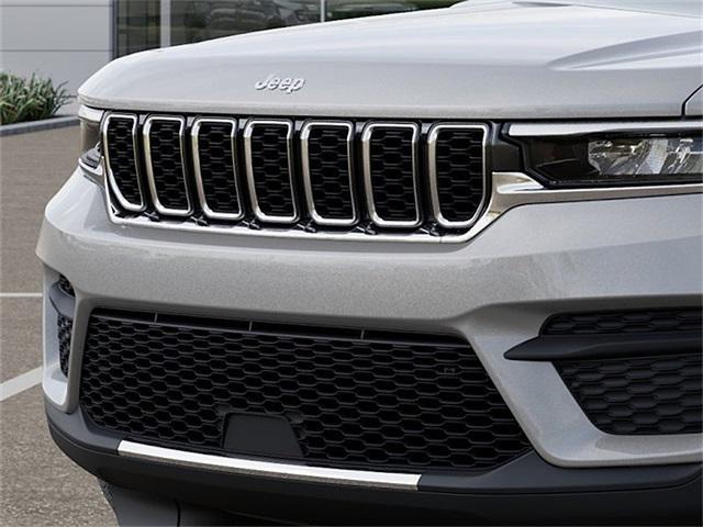 new 2025 Jeep Grand Cherokee car, priced at $44,170