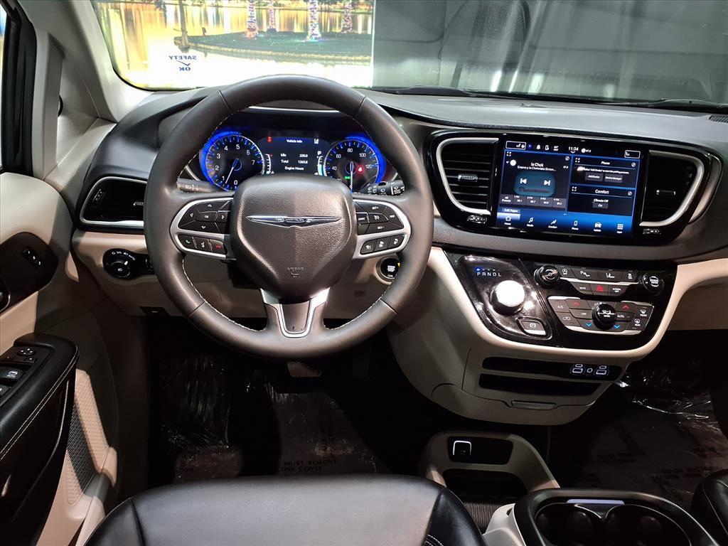 used 2024 Chrysler Pacifica car, priced at $26,999