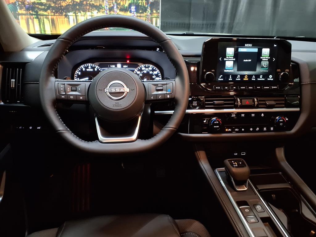 new 2025 Nissan Pathfinder car, priced at $37,975