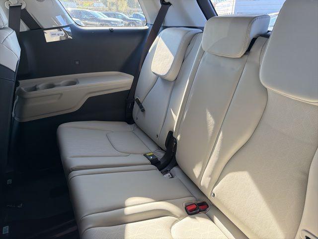 new 2026 Kia Carnival car, priced at $41,950