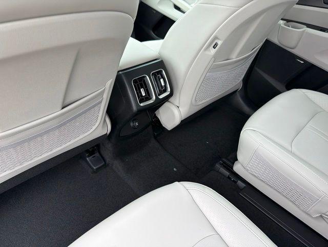 new 2026 Kia Sorento Hybrid car, priced at $41,834
