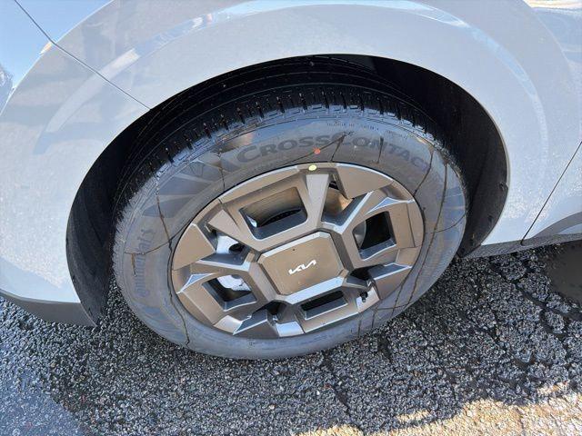 new 2026 Kia Carnival Hybrid car, priced at $44,130