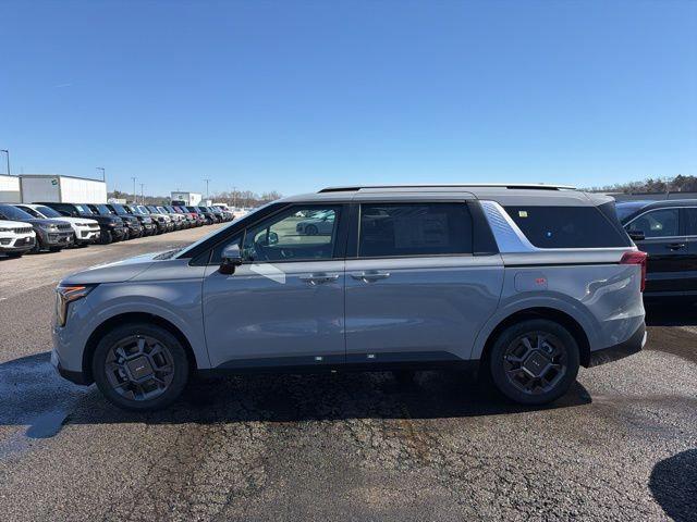new 2026 Kia Carnival Hybrid car, priced at $44,130