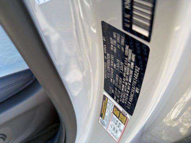 new 2026 Kia Carnival Hybrid car, priced at $44,130