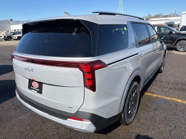 new 2026 Kia Carnival Hybrid car, priced at $44,130