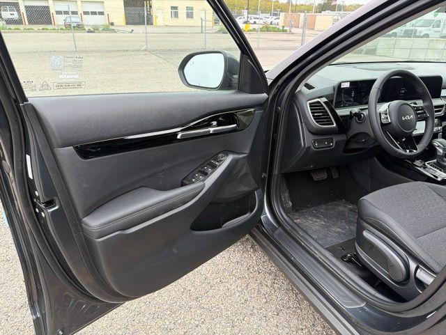 new 2026 Kia Seltos car, priced at $28,084