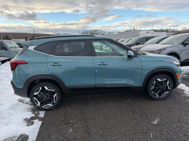 new 2026 Kia Seltos car, priced at $32,535