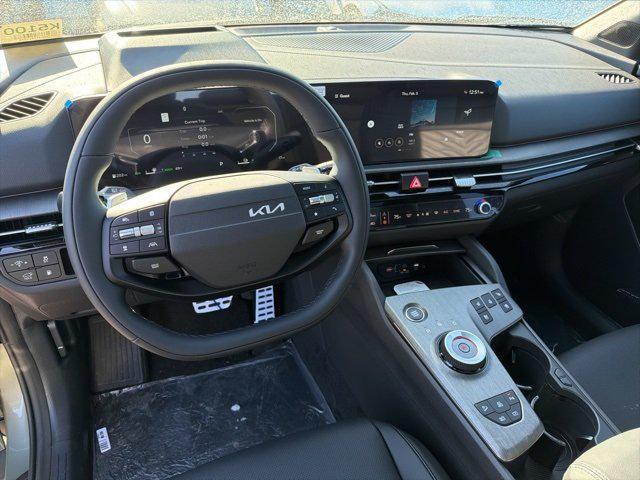 new 2026 Kia Sportage Plug-In Hybrid car, priced at $49,185