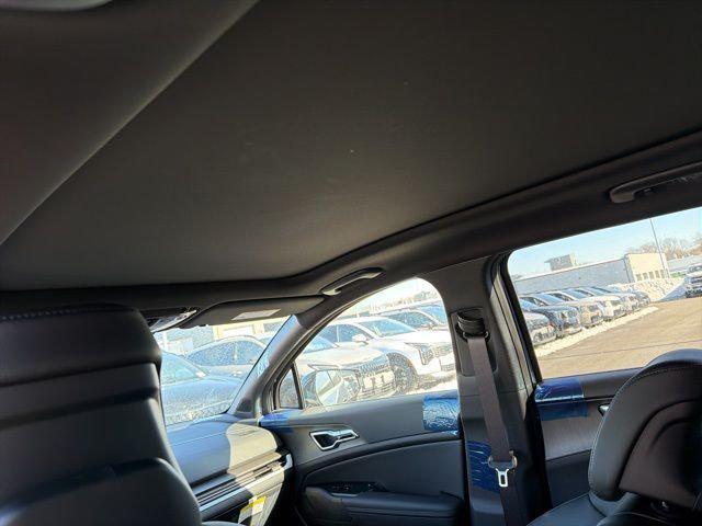 new 2026 Kia Sportage Plug-In Hybrid car, priced at $42,155