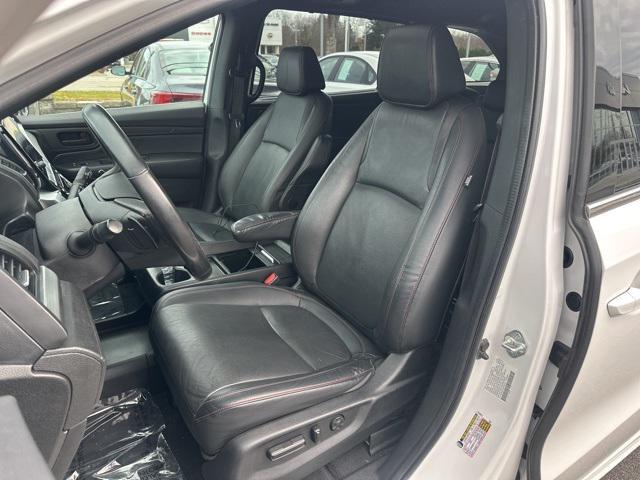 used 2023 Honda Odyssey car, priced at $24,268
