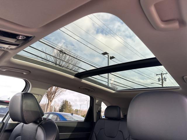 used 2022 Kia Sorento car, priced at $28,000