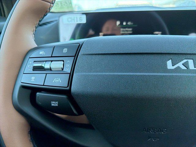 new 2026 Kia Sportage Plug-In Hybrid car, priced at $42,730