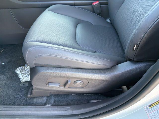 new 2026 Kia Carnival Hybrid car, priced at $53,530