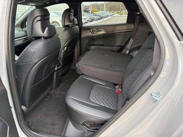 new 2026 Kia Sportage Plug-In Hybrid car, priced at $49,680