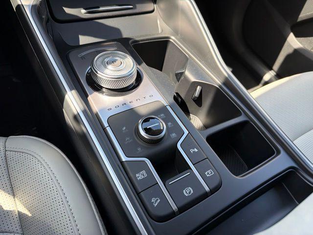 new 2026 Kia Sorento Hybrid car, priced at $41,674