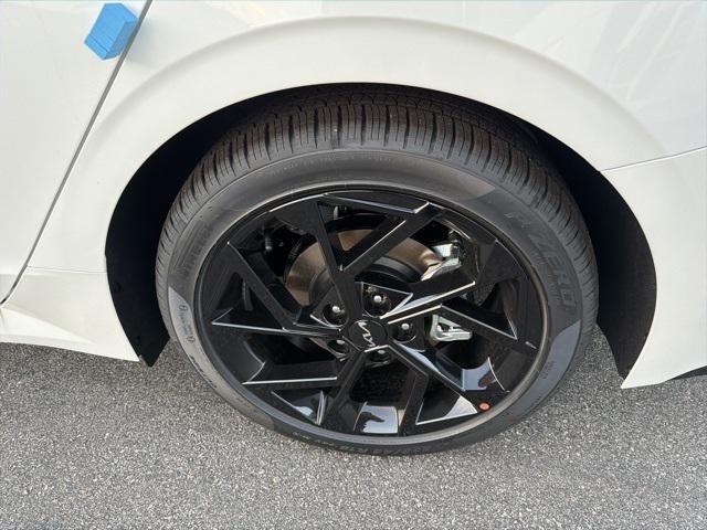 new 2026 Kia K5 car, priced at $34,395