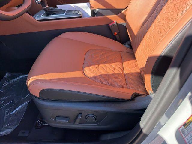 new 2026 Kia Sportage car, priced at $33,150