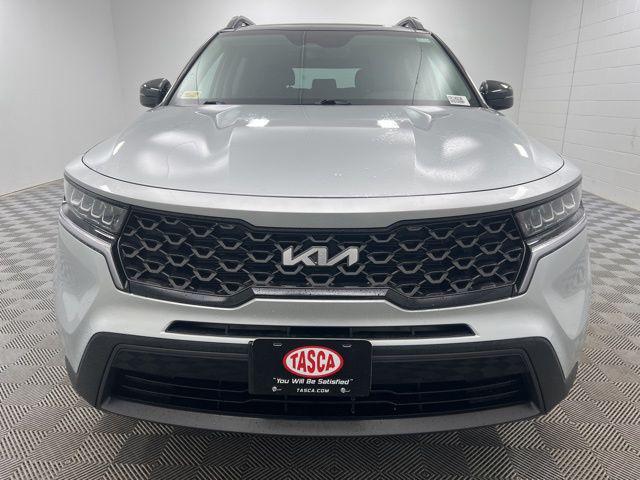 used 2022 Kia Sorento car, priced at $24,900