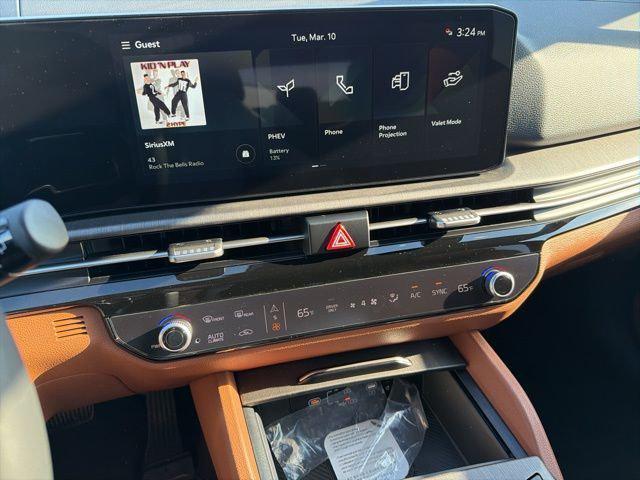 new 2026 Kia Sportage Plug-In Hybrid car, priced at $42,800