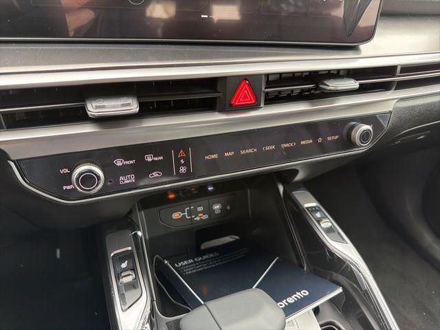 new 2026 Kia Sorento car, priced at $37,015