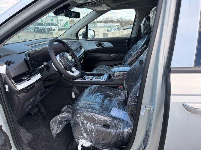 new 2026 Kia Carnival Hybrid car, priced at $53,530