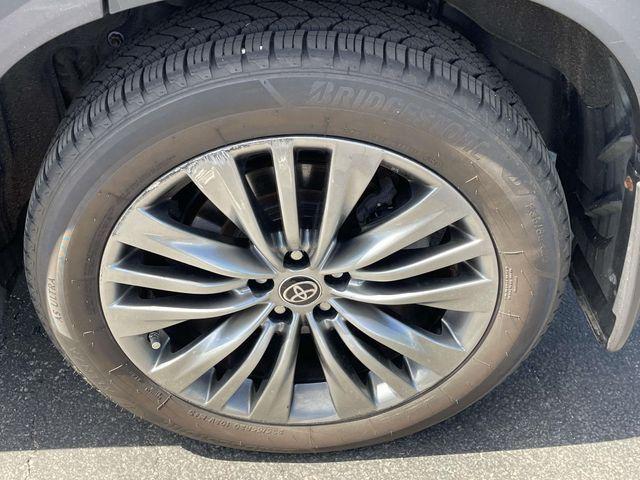 used 2021 Toyota Highlander car, priced at $36,978