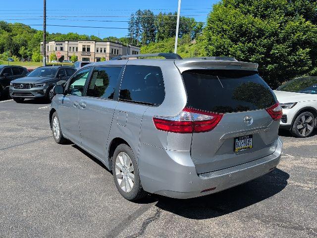 used 2016 Toyota Sienna car, priced at $25,467