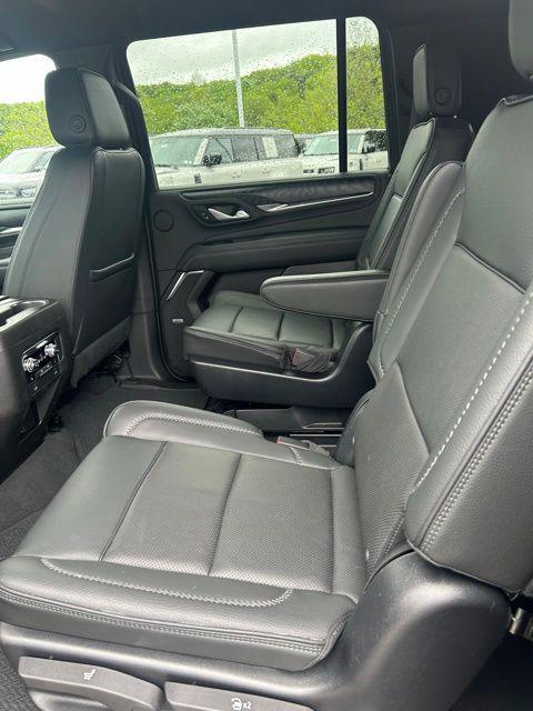 used 2022 GMC Yukon XL car, priced at $50,467