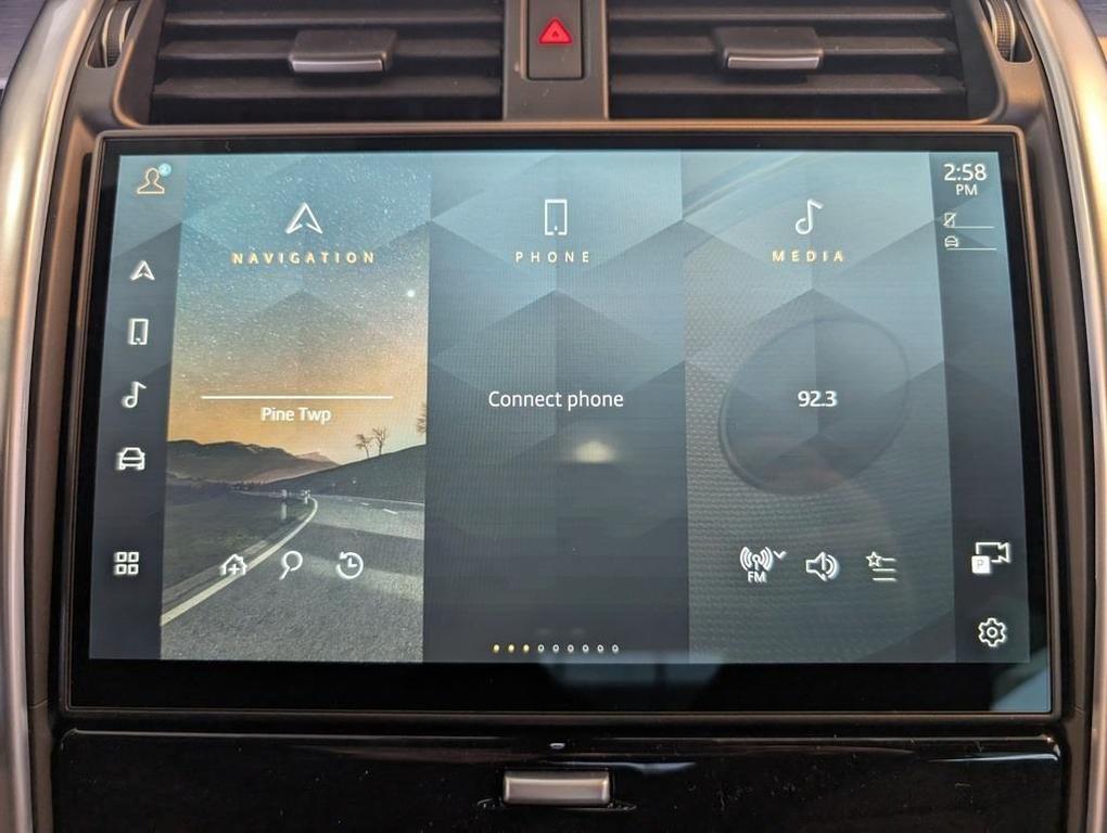 new 2026 Land Rover Discovery car, priced at $79,555
