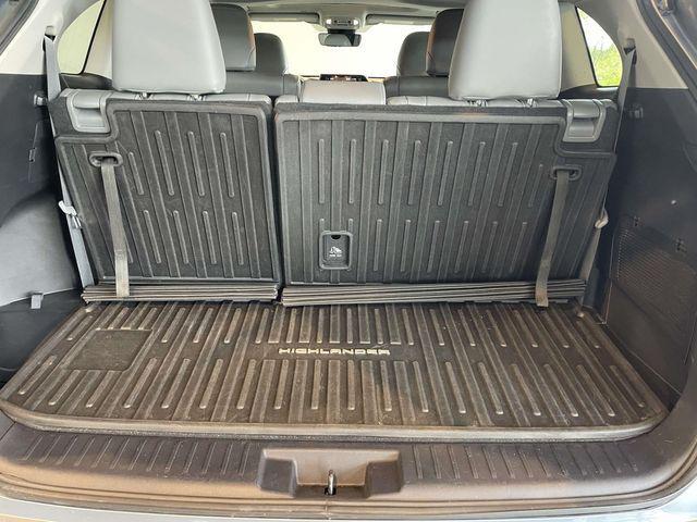 used 2021 Toyota Highlander car, priced at $29,978