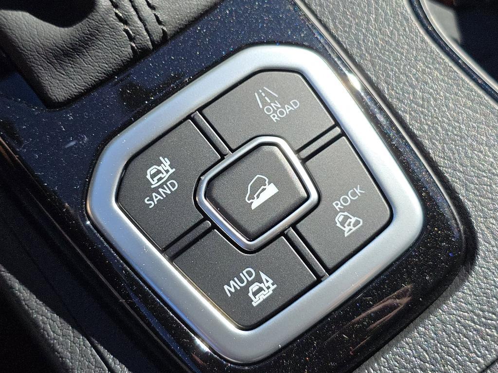 new 2026 Nissan Frontier car, priced at $43,007