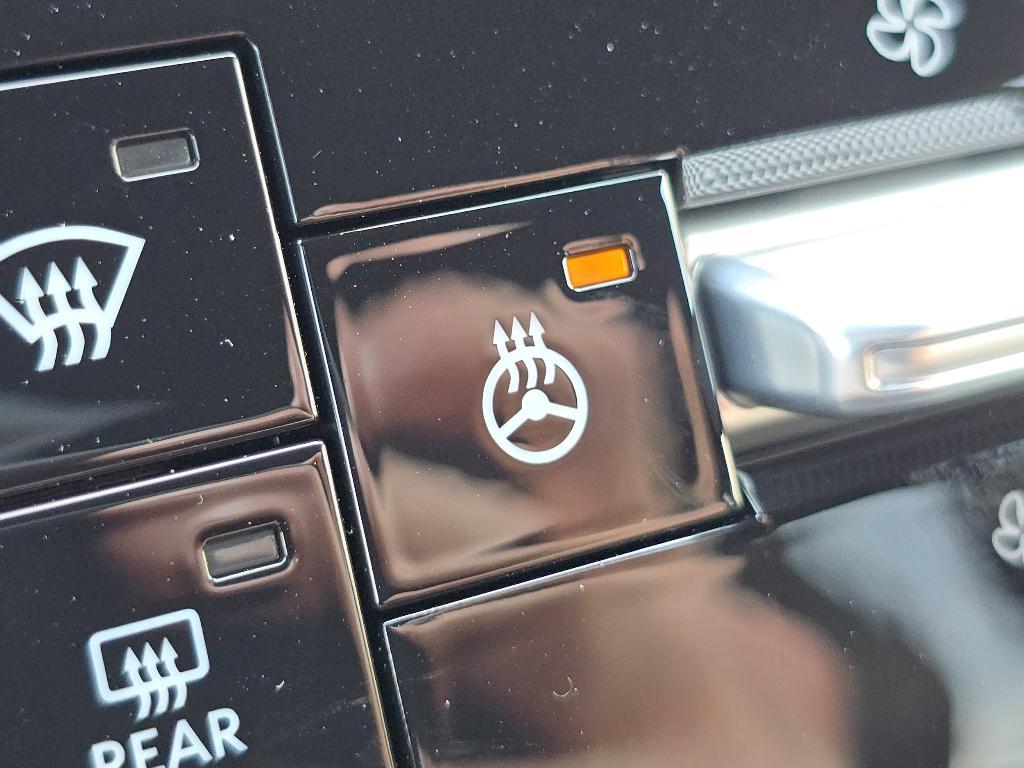 new 2025 Nissan Armada car, priced at $65,240