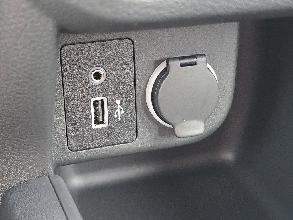 new 2025 Nissan Kicks Play car, priced at $22,865