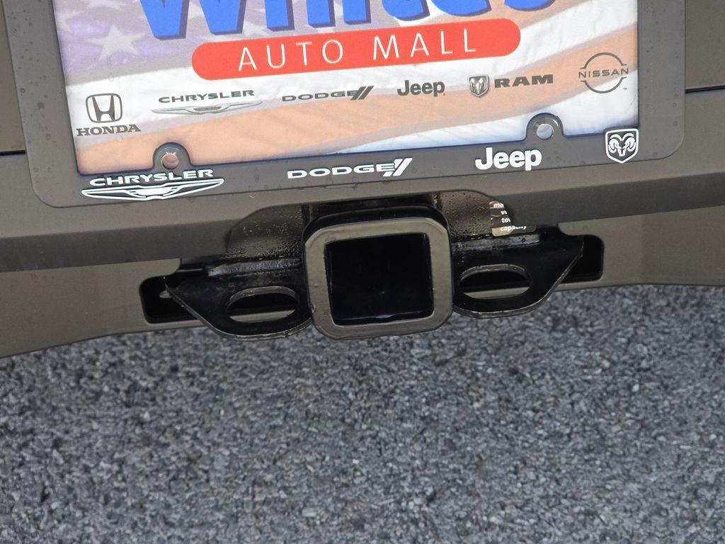 new 2026 Nissan Pathfinder car, priced at $44,375