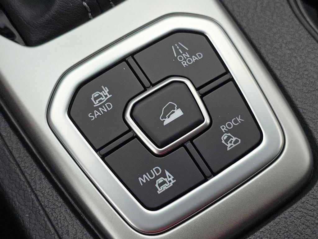 new 2026 Nissan Frontier car, priced at $42,393