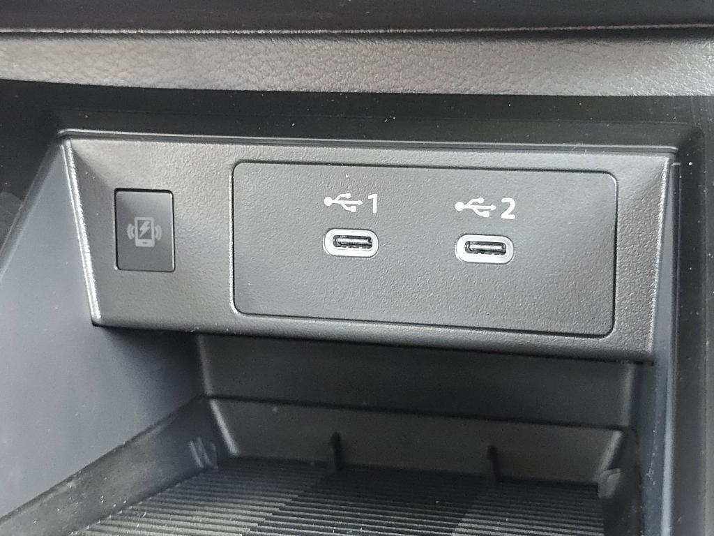 new 2025 Nissan Kicks car, priced at $29,640