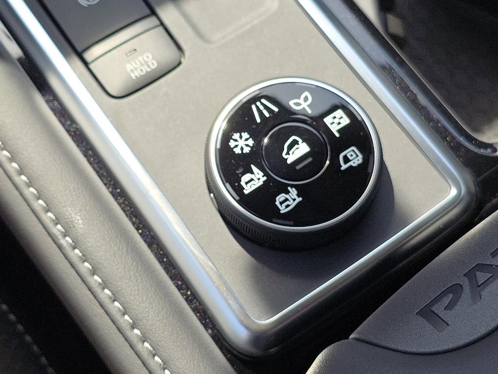 new 2026 Nissan Pathfinder car, priced at $45,160