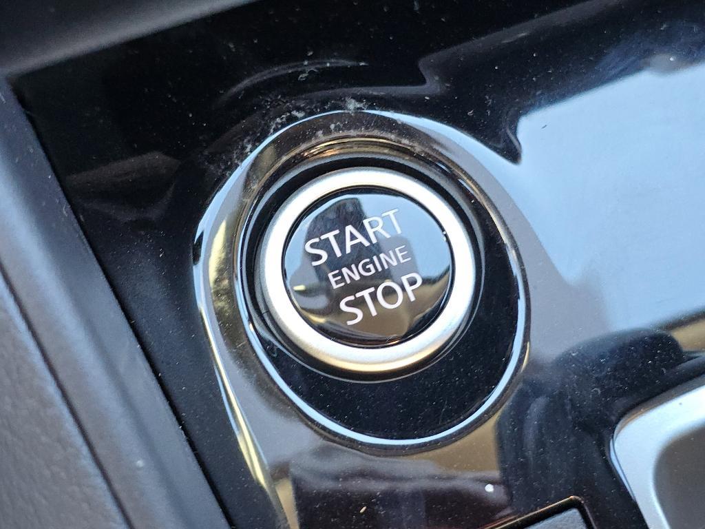 new 2025 Nissan Versa car, priced at $19,600