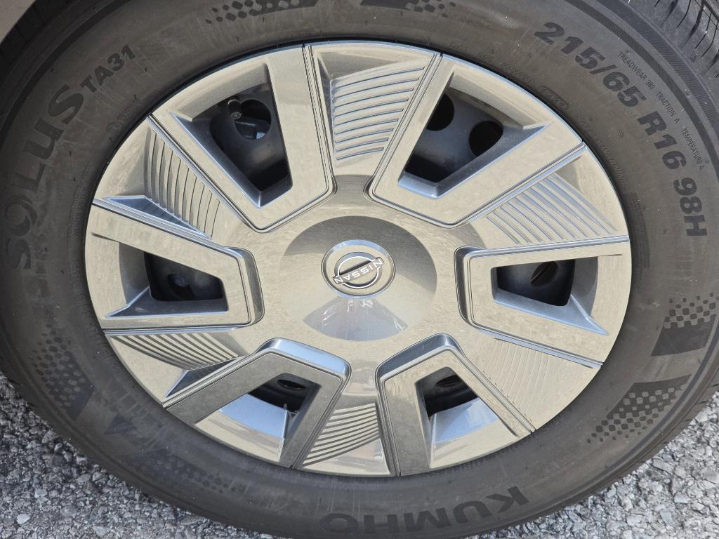 new 2025 Nissan Kicks car, priced at $22,155