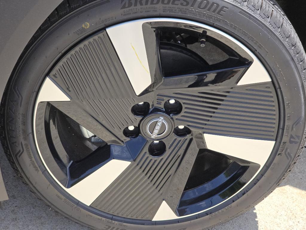 new 2025 Nissan Kicks car, priced at $27,565