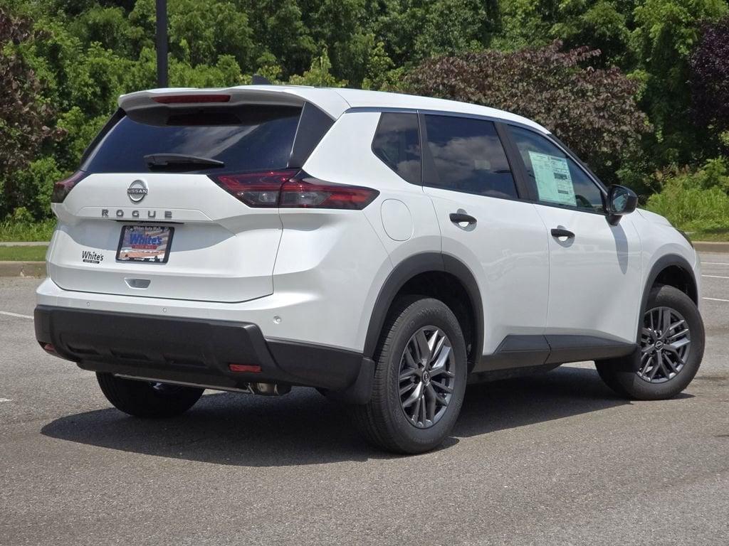 used 2025 Nissan Rogue car, priced at $25,160