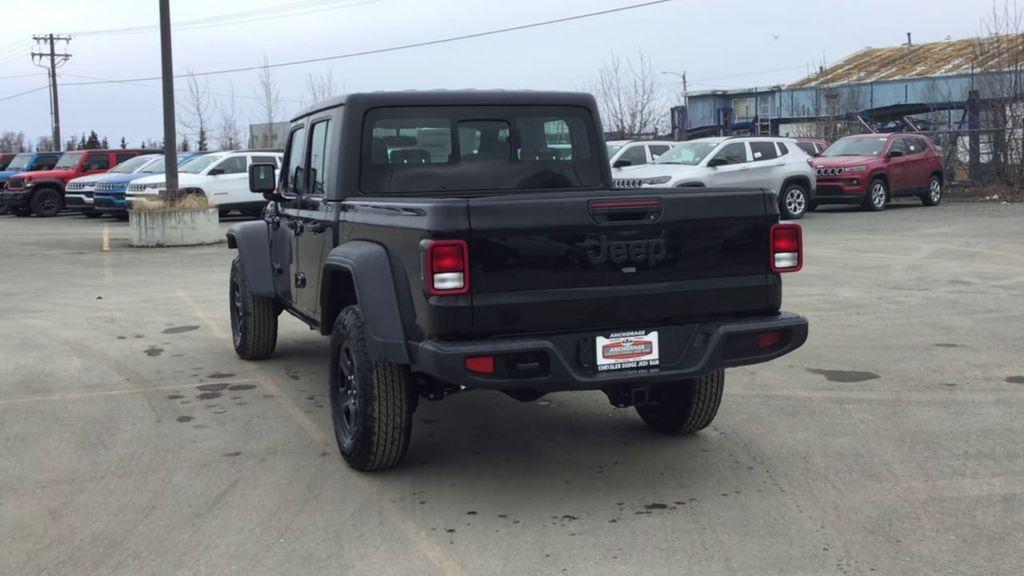 new 2025 Jeep Gladiator car, priced at $39,180