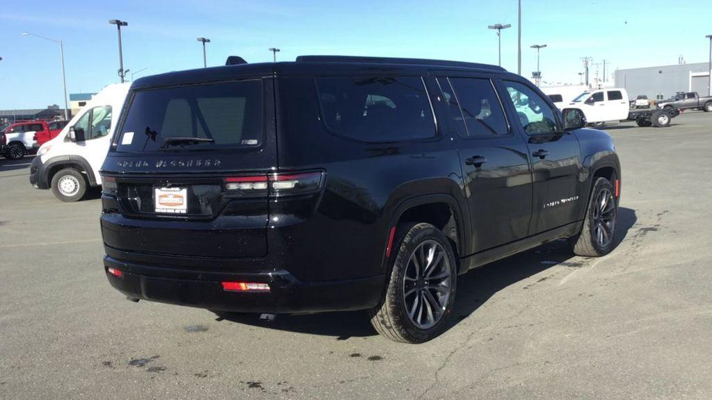 new 2025 Jeep Grand Wagoneer L car, priced at $95,039
