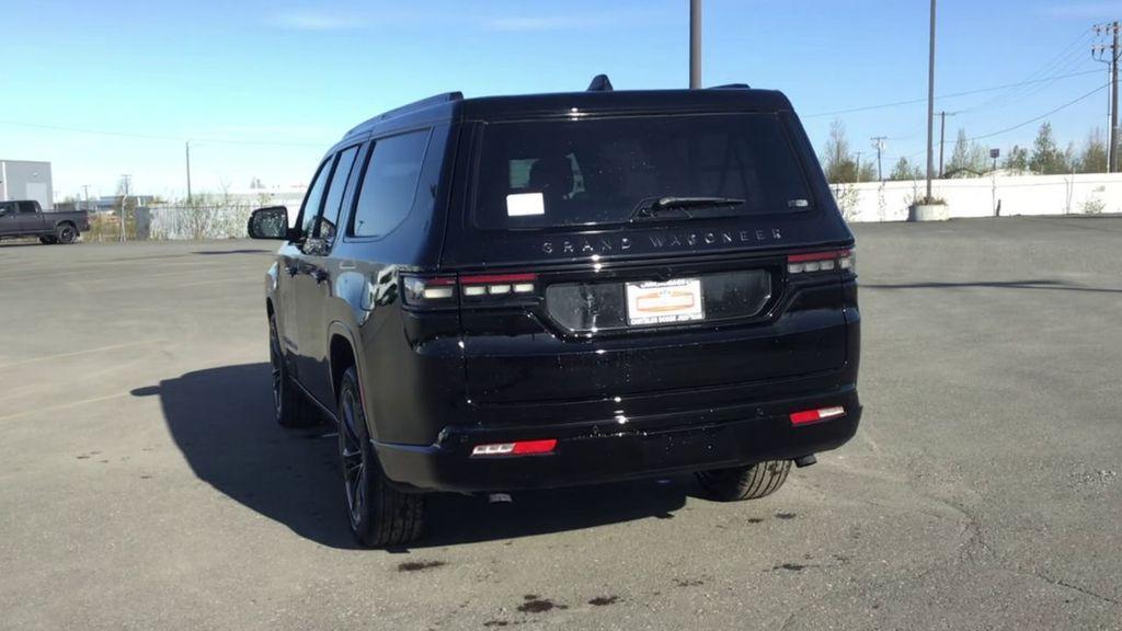 new 2025 Jeep Grand Wagoneer L car, priced at $95,039