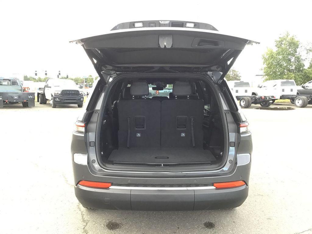 new 2025 Jeep Grand Cherokee L car, priced at $48,970
