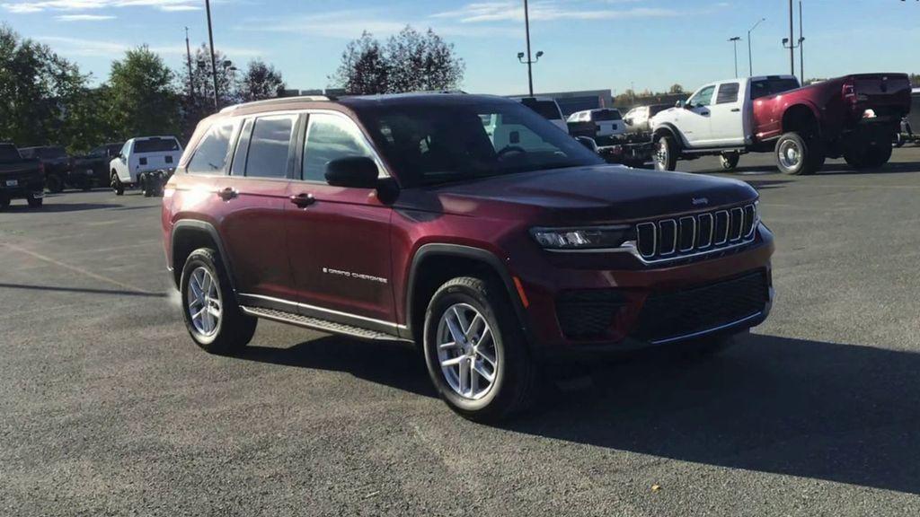 new 2025 Jeep Grand Cherokee car, priced at $38,401