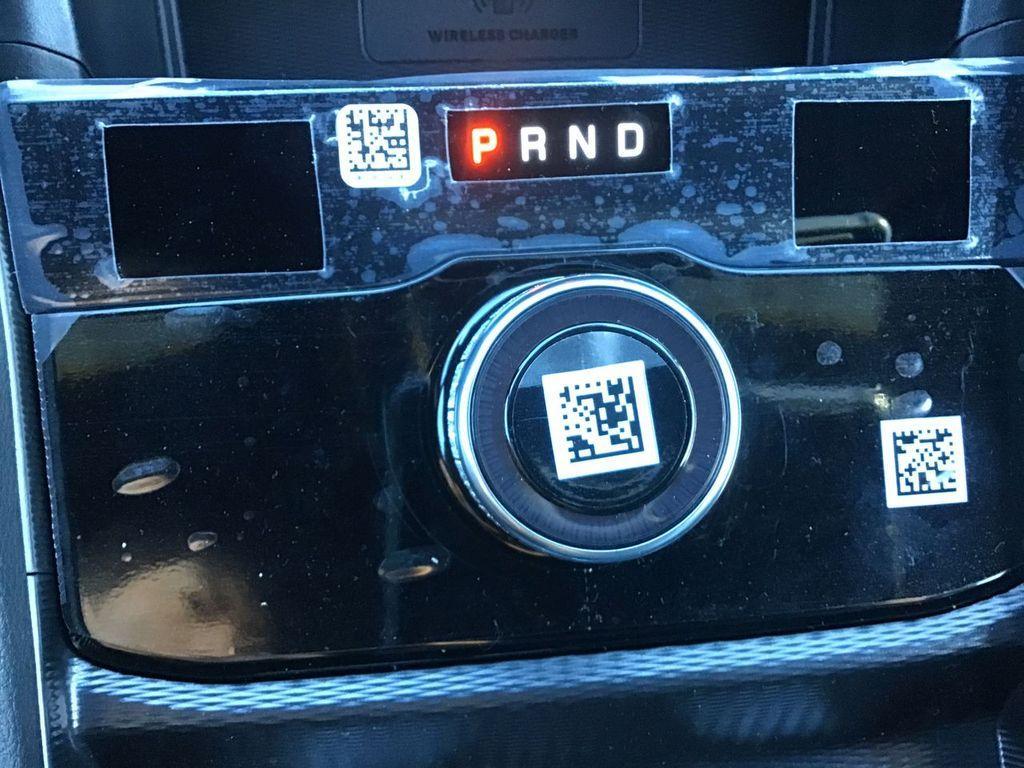 new 2025 Jeep Grand Cherokee car, priced at $38,401