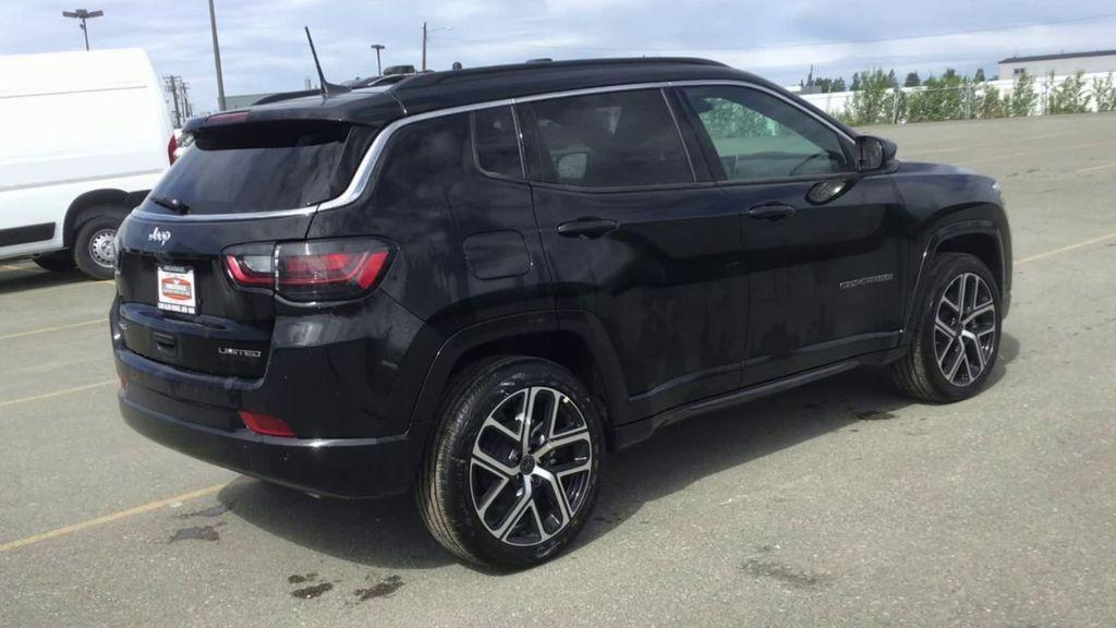 new 2025 Jeep Compass car, priced at $33,801