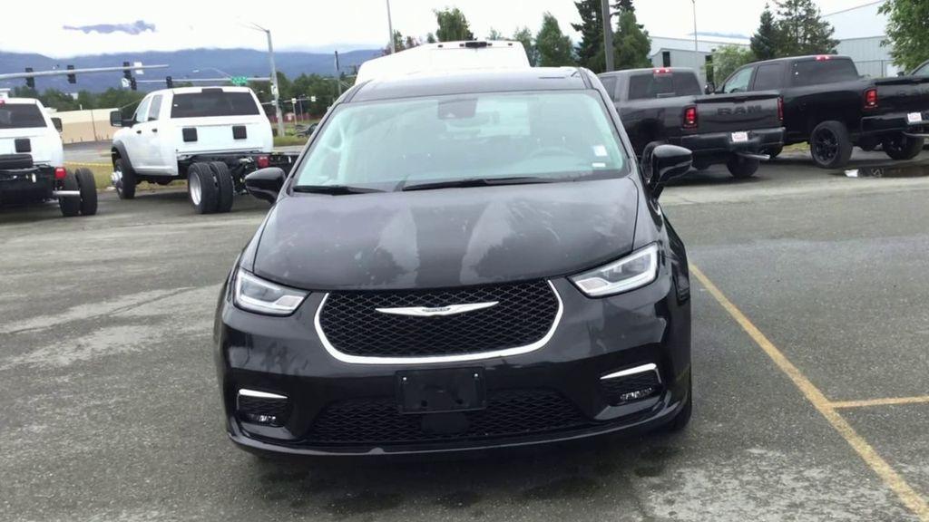 used 2024 Chrysler Pacifica Hybrid car, priced at $31,775