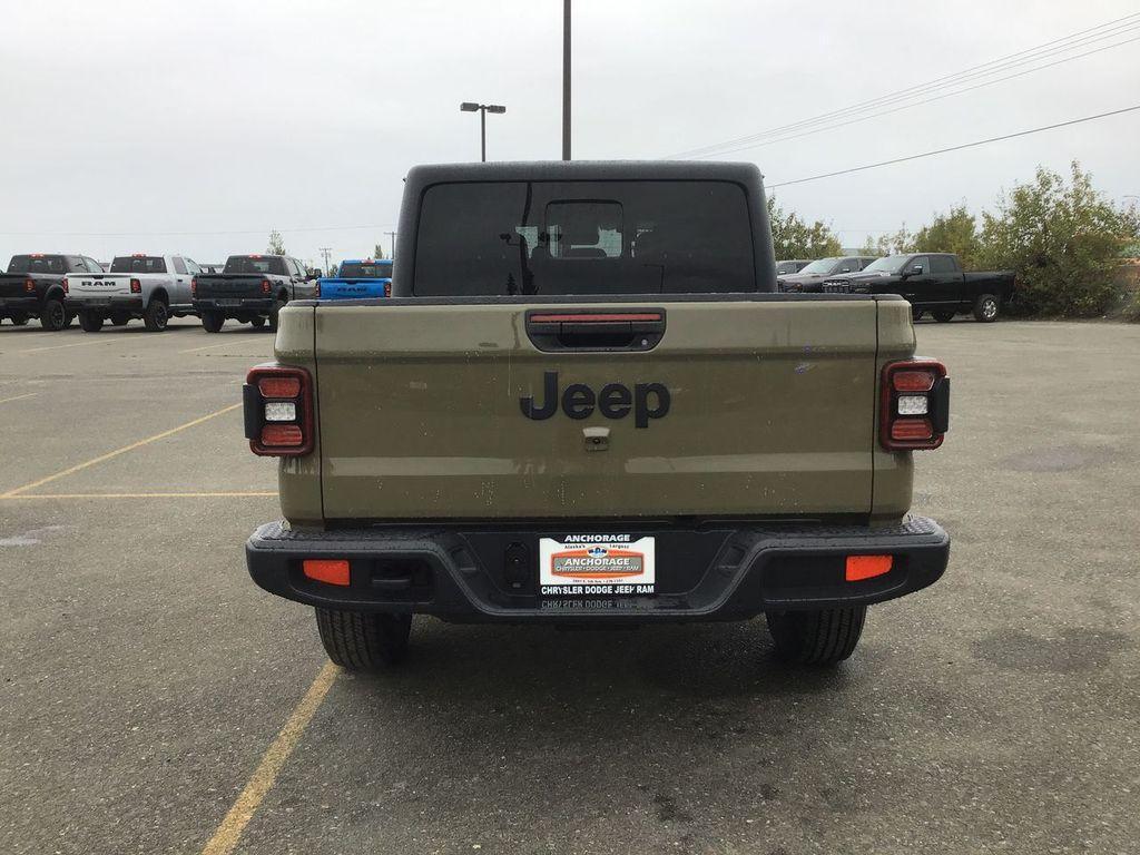 new 2025 Jeep Gladiator car, priced at $50,210